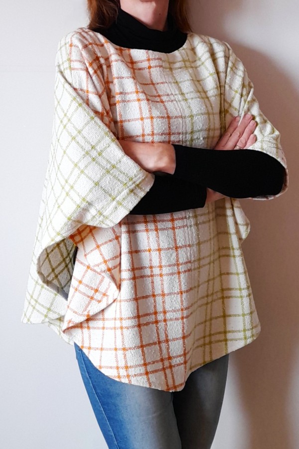 Vilnonė skraistė- pončo