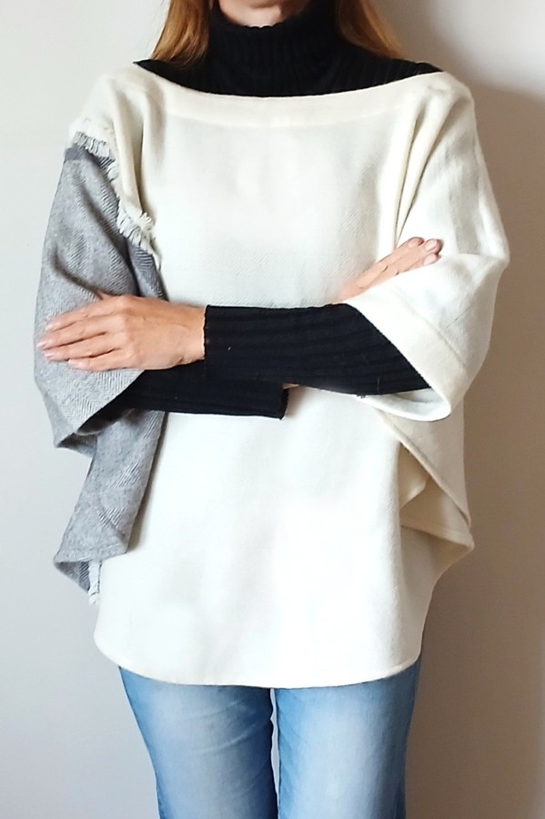 Vilnonė skraistė- pončo